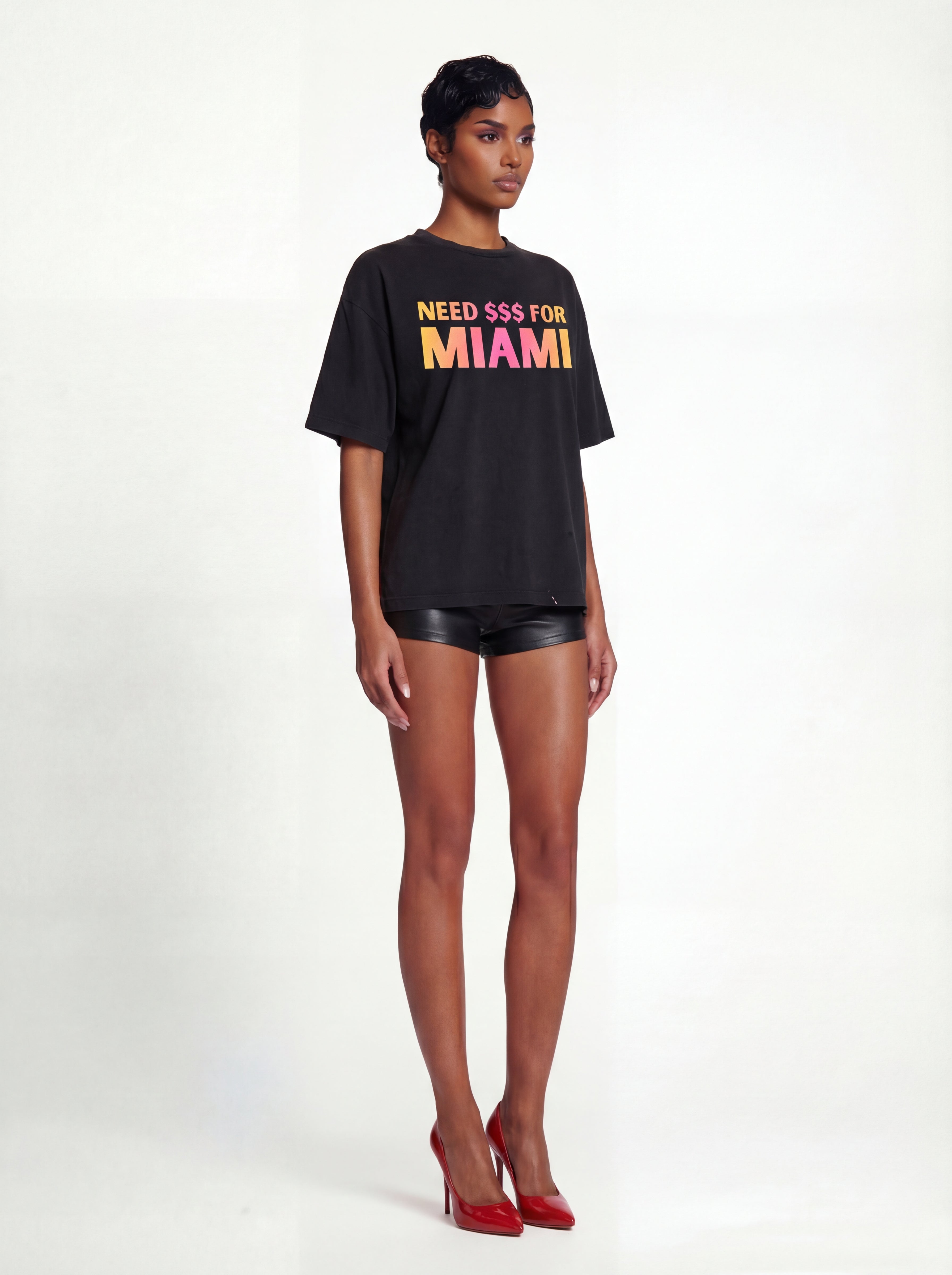 HOT BODY TEE (BLACK)